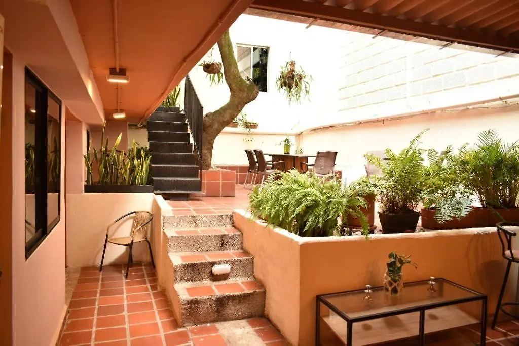 Hostal Casa Primavera Medellín 0*,