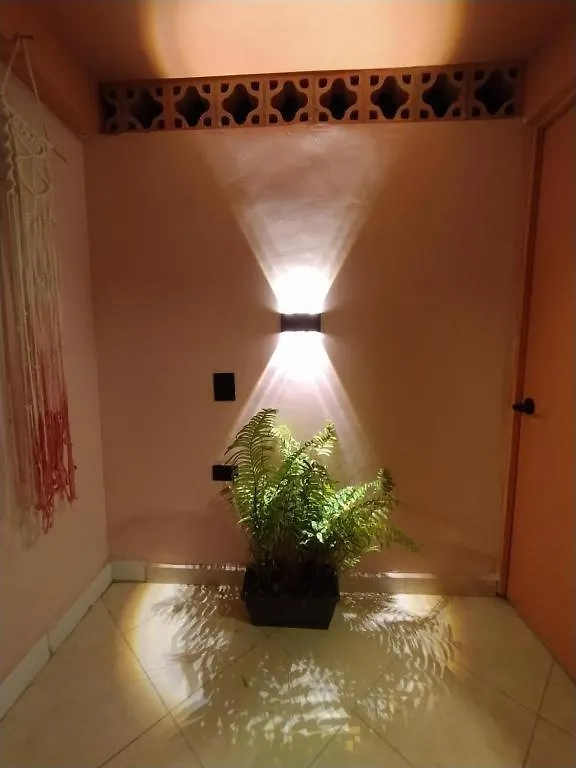 Hostal Casa Primavera Medellín 0*,