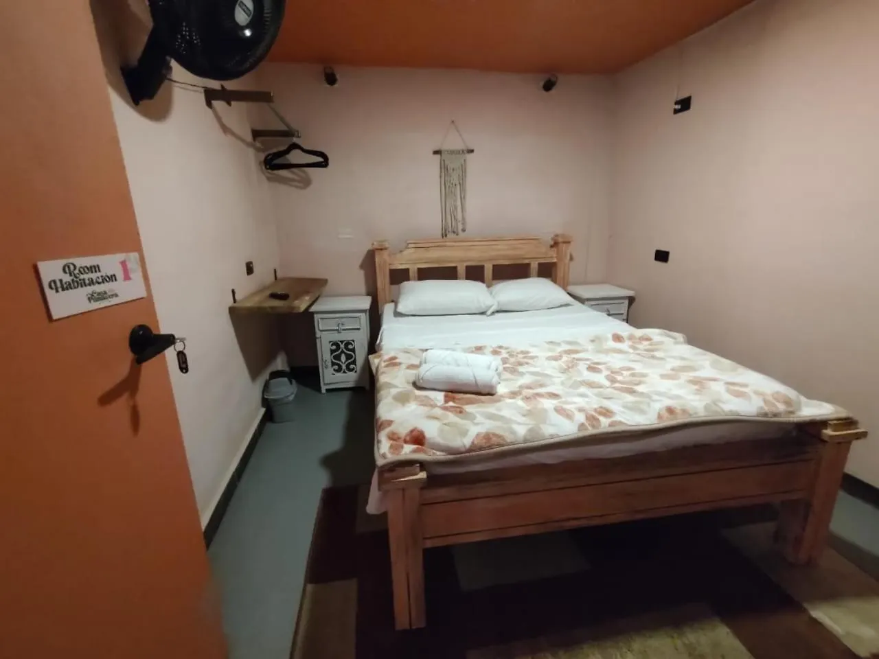 Hostal Casa Primavera Medellín 0*,  Colômbia